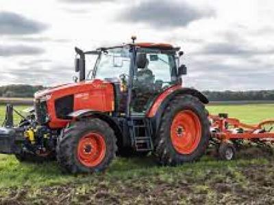 Kubota M6-131 Utility